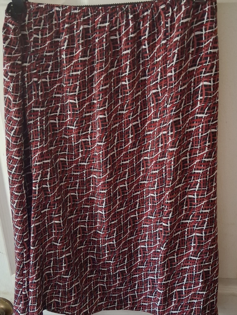 Rena Rowan - Women's Stretch Burgundy/White/Black Casual Large Skirt